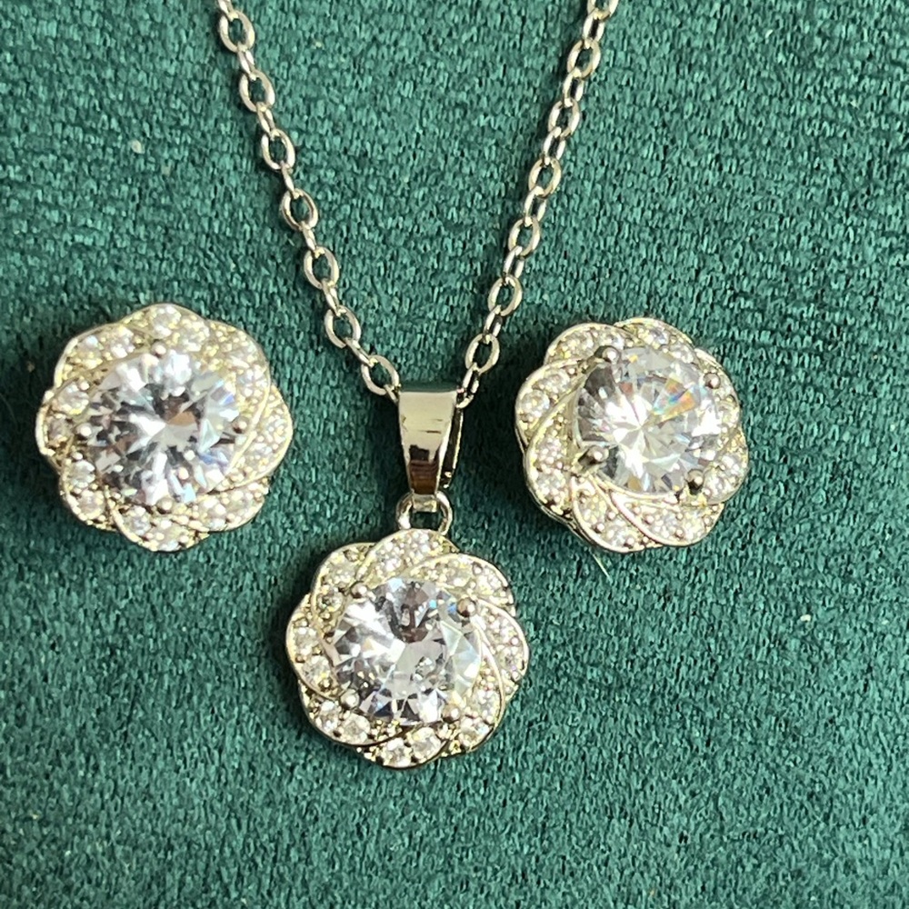 Elegant Silver CZ Classic Necklace and Earring Set Perfect for Anyone! 16-18”